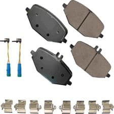 Kit de pastillas de freno de disco Akebono Euro Rear Ultra Premium de cerámica para Mercedes-Benz