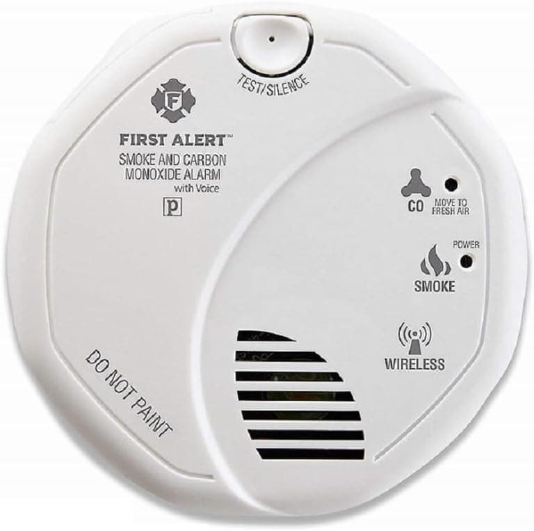 First Alert Powered Alarm SCO5CN Detector combinado de humo y monóxido de carbono, funciona con pilas, 1 paquete, blanco