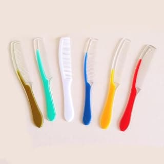 Peine portátil de tamaño de viaje para hotel, Camping, senderismo, hospital, aparato de cuidado personal de animales, paquete de 50 (colores mezclados)