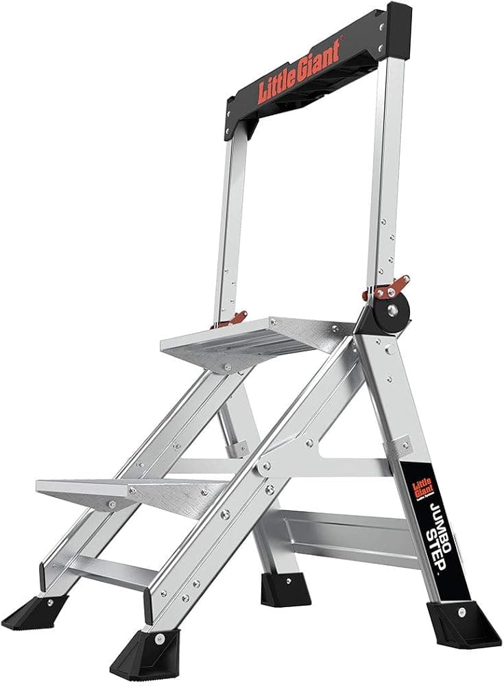 Escaleras Little Giant, escalón gigante, 2 escalones, 2 pies, taburete con escalón, aluminio, tipo 1AA, clasificación de peso de 375 libras, (11902), plateado | Taburete plegable de aluminio, peldaños extra anchos tipo escalera, pasamanos giratorio, bandeja para herramientas, 375 lbs. Capacidad de peso