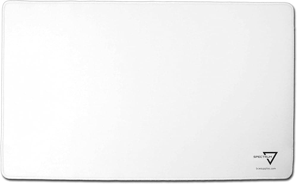Tapete de juego BCW Spectrum - Blanco (24" x 14") | Bordes cosidos para mayor durabilidad | Ideal para JCC, juegos de mesa y Magic: The Gathering (blanco)