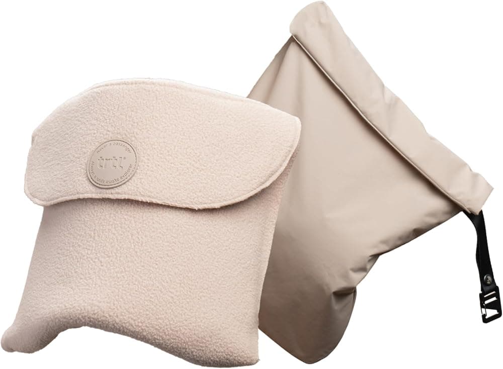 Trtl Travel Pillow Original 2.0 – Almohada de viaje súper suave científicamente probada con soporte premium para cabeza y cuello – para viajes en avión – Lavable a máquina – Ligera y compacta – Beige arena – Pequeña