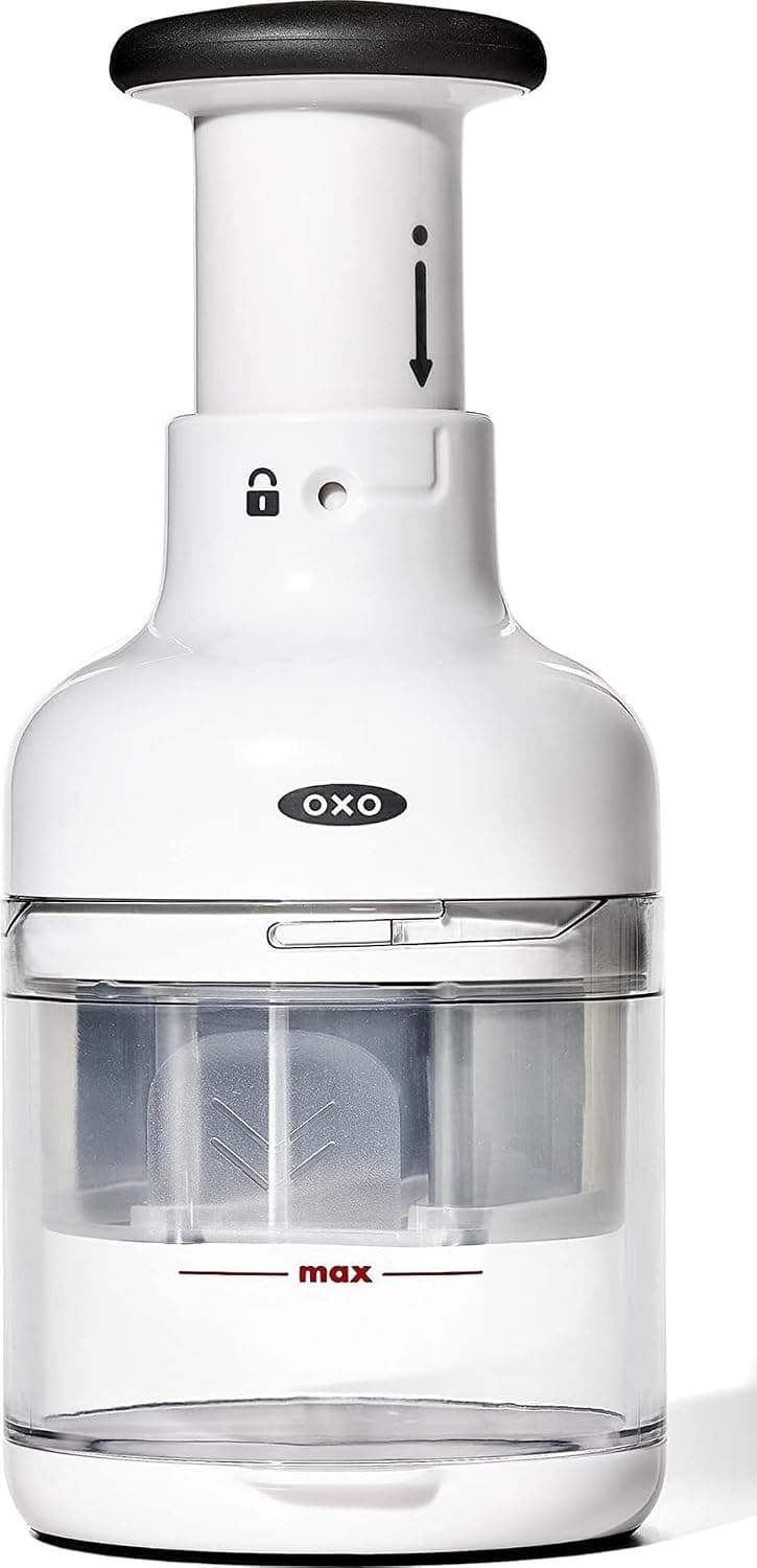 Picadora de verduras OXO Good Grips con mango de fácil agarre para preparar comidas | Corta en cubitos cebollas, pimientos y más, agarre suave antideslizante, hoja de fácil prensado, contenedor que atrapa alimentos, herramienta de preparación de comidas de cocina