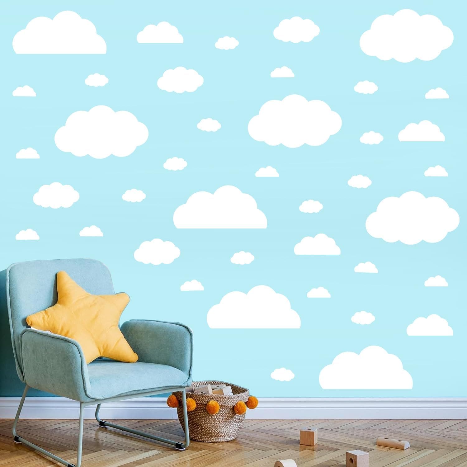 AOWDIAO Calcomanías de pared de nubes - 40 pegatinas de nubes que se despegan y se pegan - Formas y tamaños variados para decoración de guardería, dormitorio y aula
