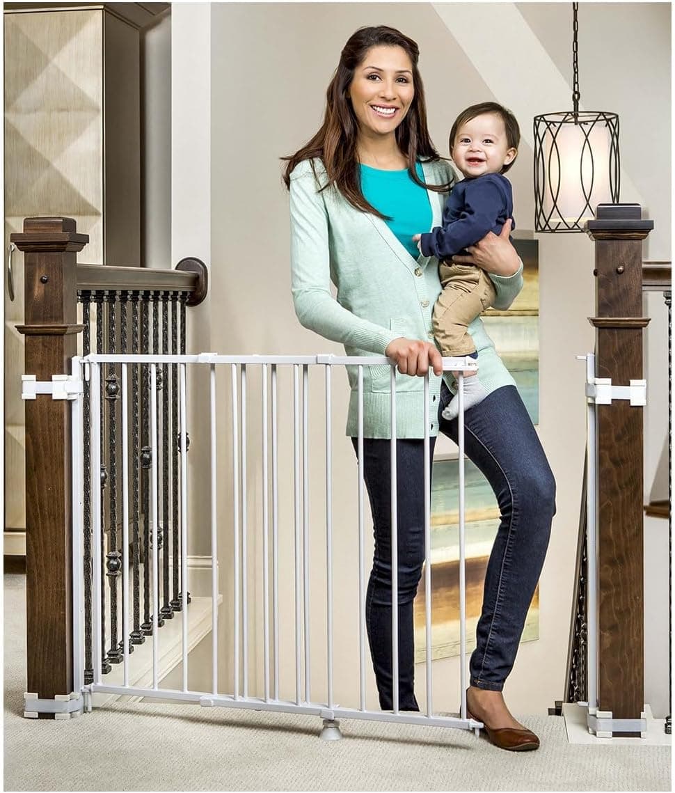 Regalo Safety Puerta para bebés extra ancha de 29"-43" para la parte superior de escaleras y puertas | Montado con hardware, para bebés, niños pequeños y mascotas, blanco, probado y confiable durante 30 años