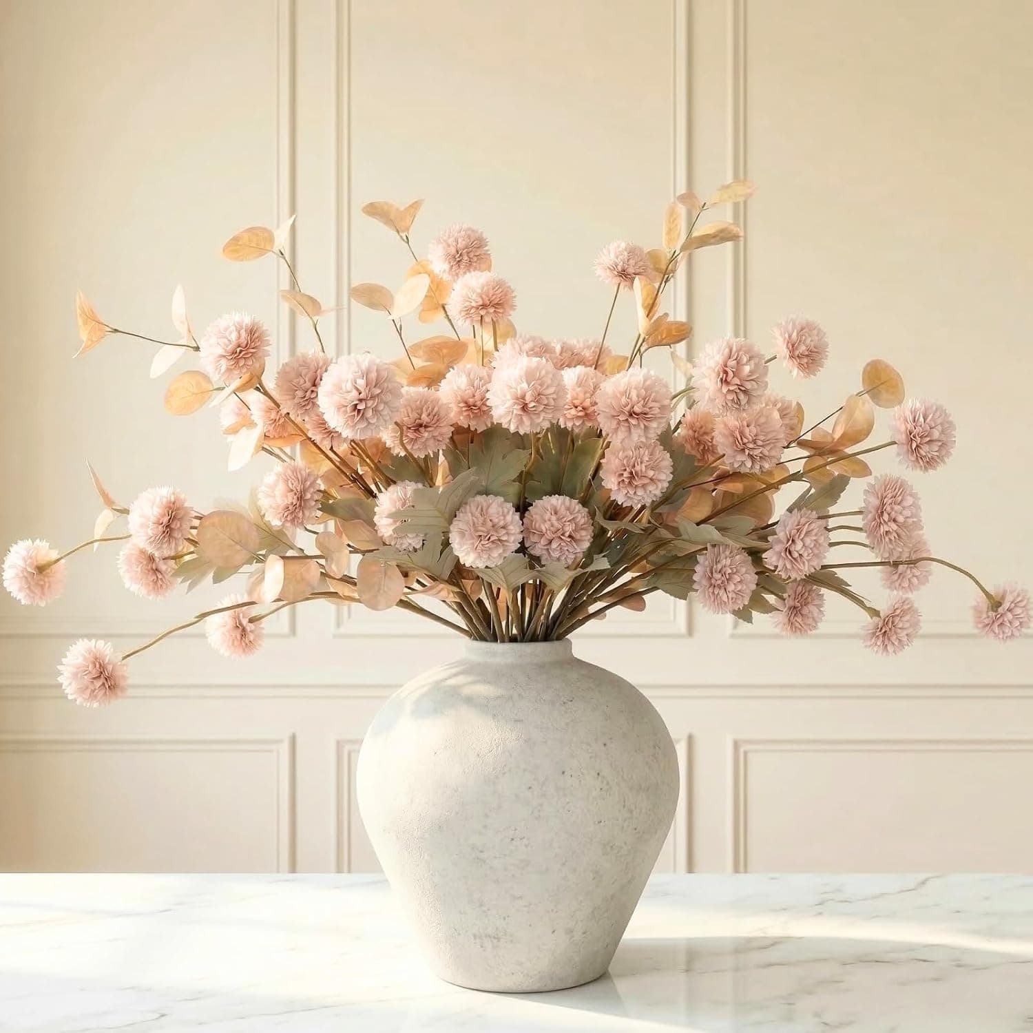 Flores Artificiales para Jarrón - 12 Tallos Mamás de Seda Sintética Beige con Eucalipto | Decoración del hogar de flores sintéticas, arreglo floral crema bronceado neutro, tallos de pompones de crisantemo falsos, pieza central de otoño de verano