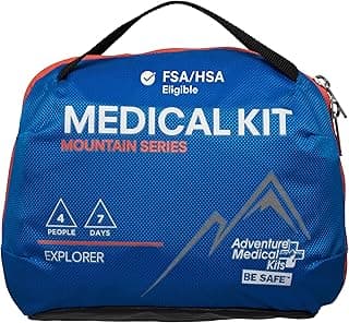Adventure Medical Kits Mountain Series Medical Kit - Explorer - Botiquín de primeros auxilios médicos de emergencia - Para 4 personas durante 7 días - Viene con una almohadilla para traumatismos, medicamentos, guía y más | Incluye almohadilla para traumatismos y vendaje elástico para sangrado severo, además de una guía de primeros auxilios en la naturaleza durante 7 días