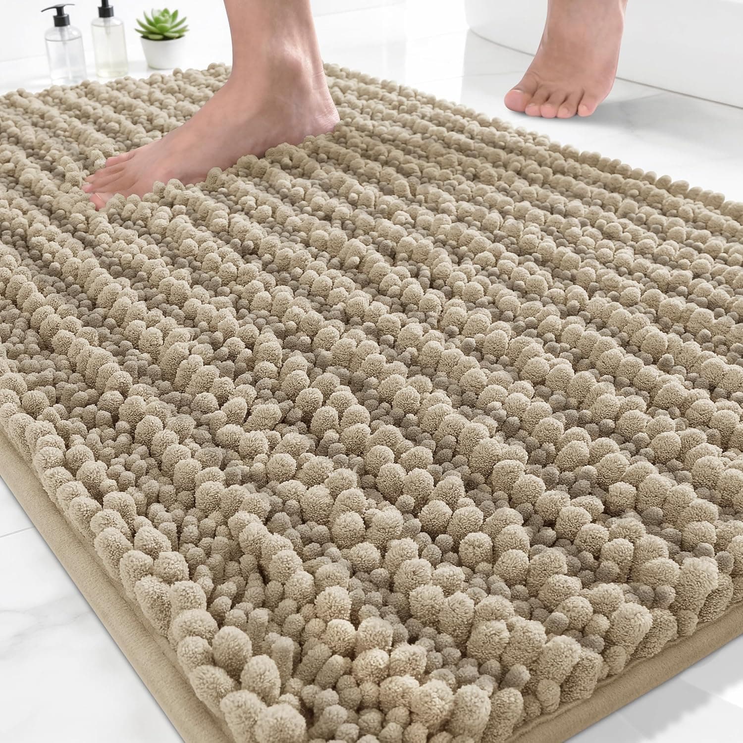 Yimobra Alfombras de baño antideslizantes, lavables, 24.0 x 16.9 in, alfombra de baño de chenilla ultra suave y absorbente, alfombra de suelo lanuda de secado rápido para ducha de bañera, accesorios de decoración del hogar de color camello