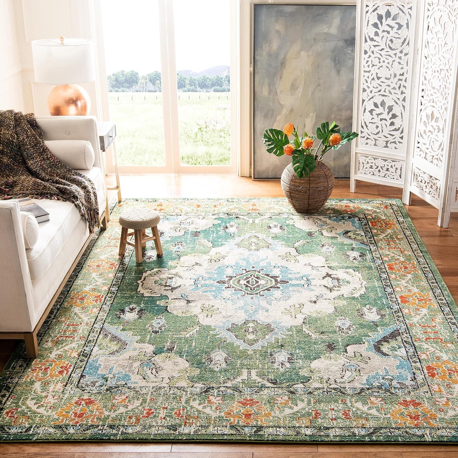 SAFAVIEH Monaco Collection Alfombra de área – 8' x 10', verde bosque y azul claro, no se desprende y fácil de limpiar, diseño de medallón envejecido, ideal para sala de estar, dormitorio, comedor (MNC243F)