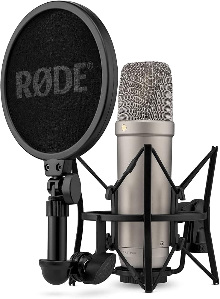 Rode NT1 Micrófono de condensador de quinta generación con soporte antigolpes SM6 y filtro pop, plateado | Dual Xlr y USB-C, 1 cápsula pulverizada en oro, ruido propio de 4 Dba, soporte antigolpes SM6 y filtro pop incluidos